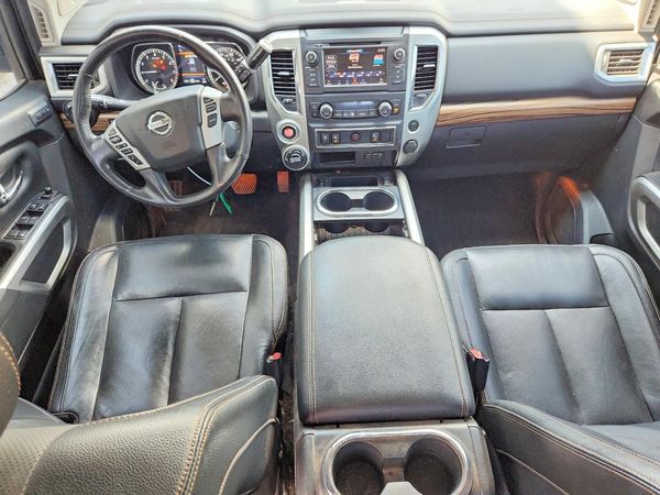 2019 NISSAN TITAN