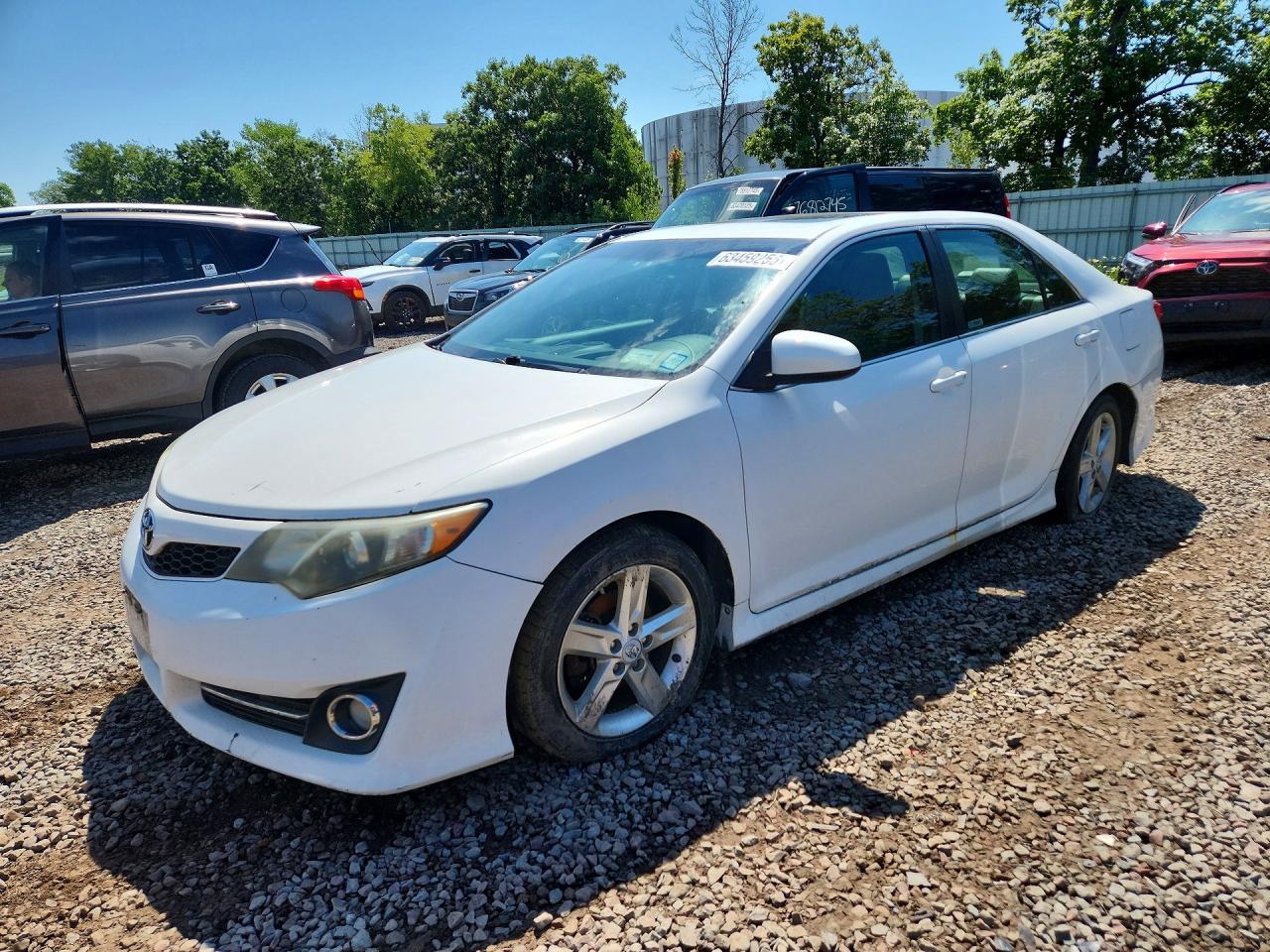2012 TOYOTA CAMRY — Front 3/4