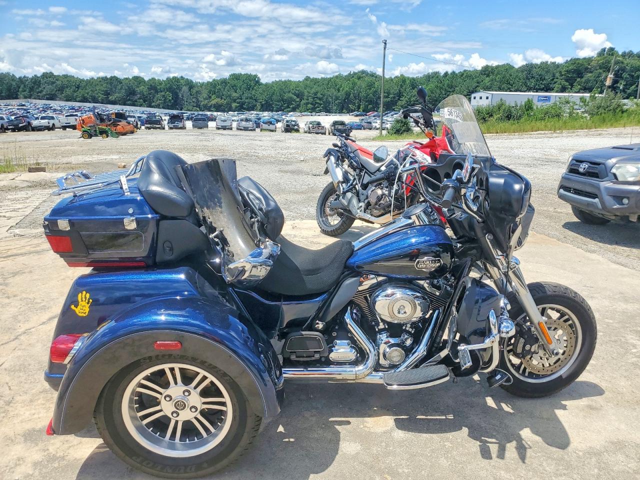 2013 HARLEY-DAVIDSON FLHTCUTG