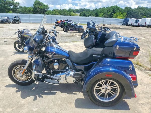 2013 HARLEY-DAVIDSON FLHTCUTG