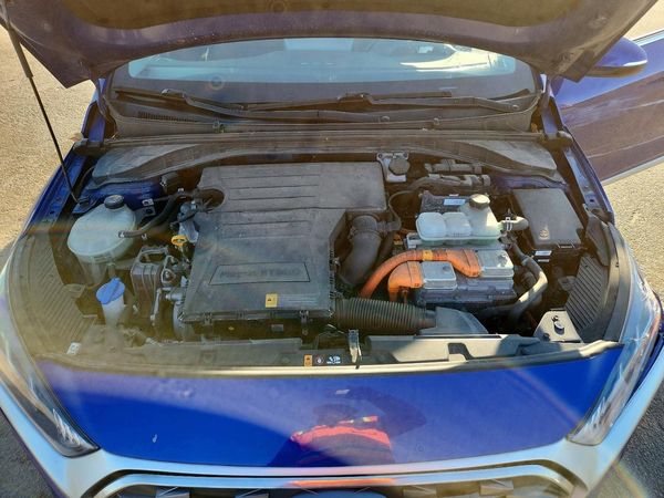 2020 HYUNDAI IONIQ PLUG-IN HYBRID SEL