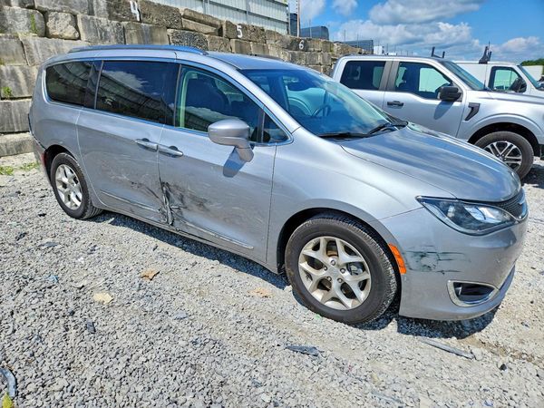 2020 CHRYSLER PACIFICA Touring L Plus