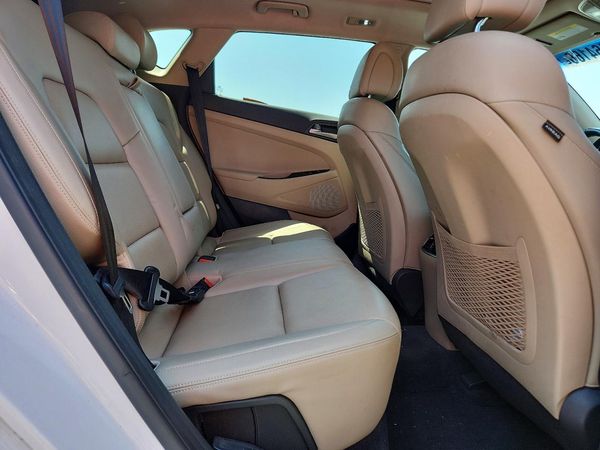 2016 HYUNDAI TUCSON