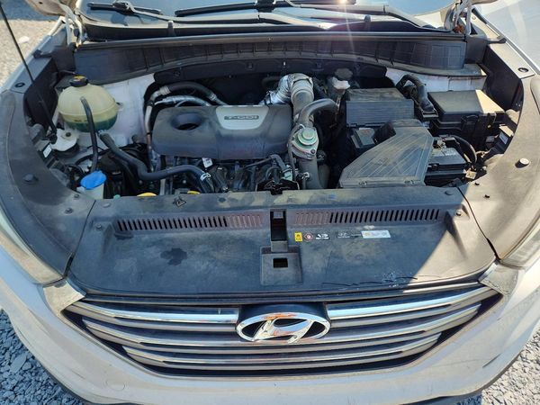 2016 HYUNDAI TUCSON
