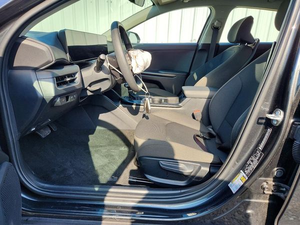 2026 KIA K4 LX, LXS