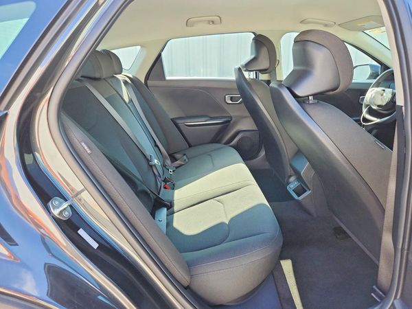 2026 KIA K4 LX, LXS