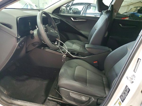 2024 KIA NIRO