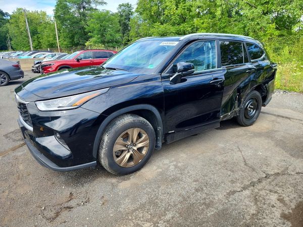 2023 TOYOTA HIGHLANDER HV Special Edition