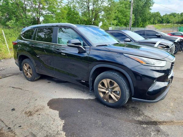 2023 TOYOTA HIGHLANDER HV Special Edition