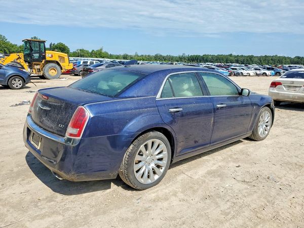 2013 CHRYSLER 300