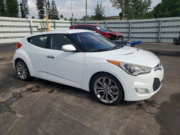 2015 HYUNDAI VELOSTER