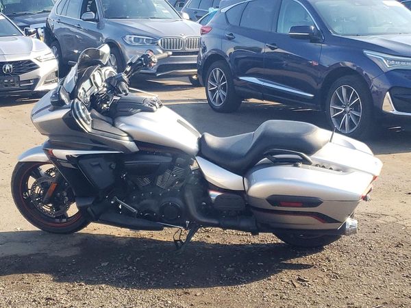 2018 YAMAHA XV1900