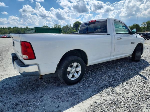 2013 RAM 1500 SLT