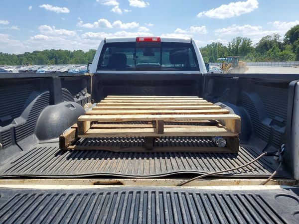 2013 RAM 1500 SLT