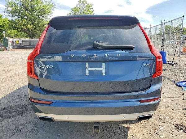 2020 VOLVO XC90