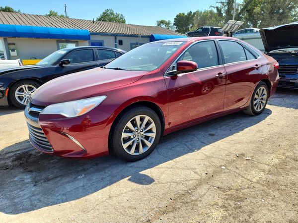 2017 TOYOTA CAMRY