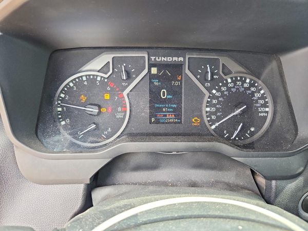 2022 TOYOTA TUNDRA SR5