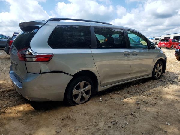 2020 TOYOTA SIENNA E grade