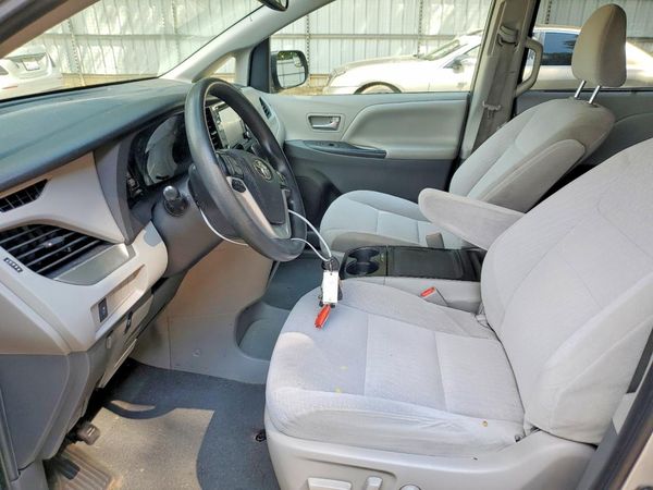 2020 TOYOTA SIENNA E grade