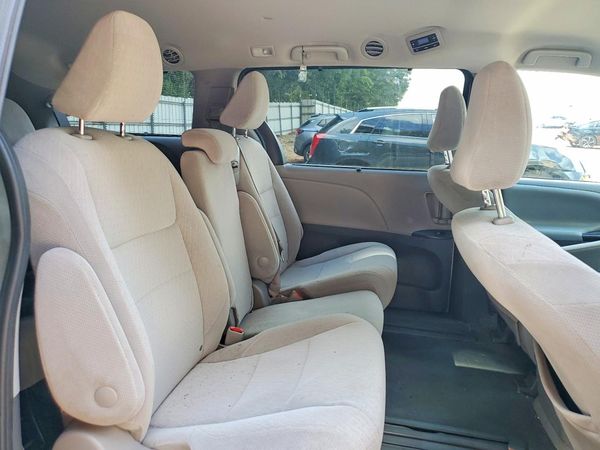 2020 TOYOTA SIENNA E grade