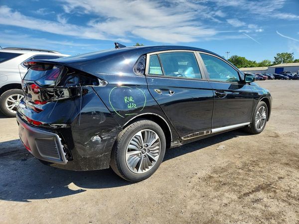 2022 HYUNDAI IONIQ