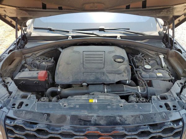 2018 LAND ROVER RANGE ROVER VELAR R-Dynamic SE
