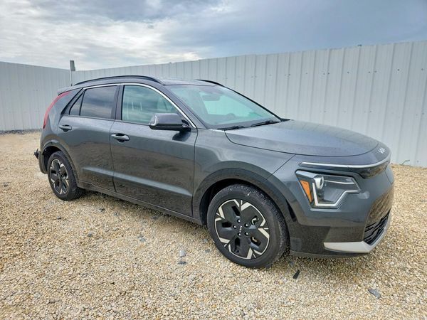 2024 KIA NIRO Wind