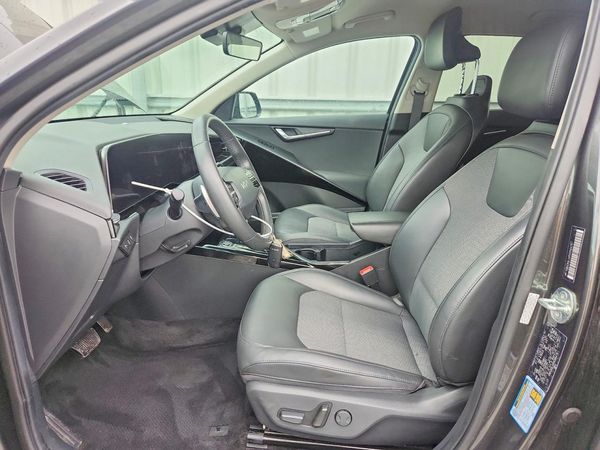 2024 KIA NIRO Wind