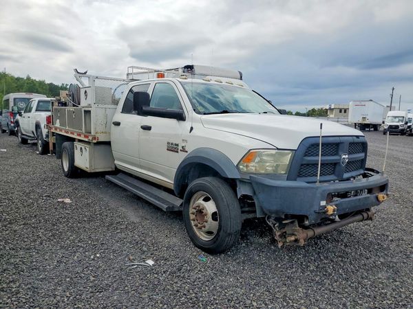 2014 RAM 5500 CREW CAB CHASSIS