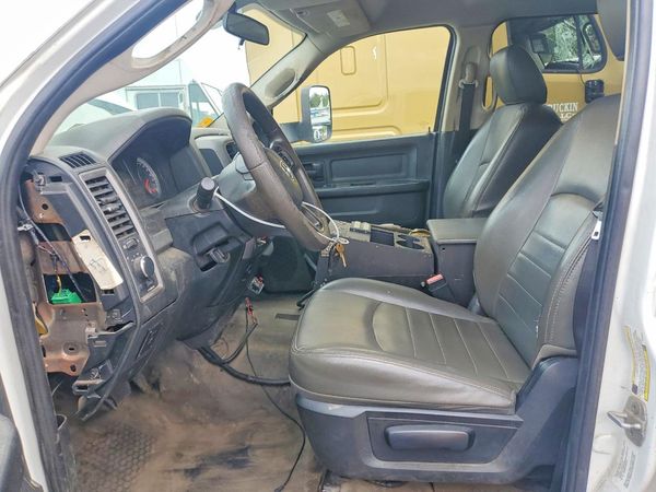 2014 RAM 5500 CREW CAB CHASSIS