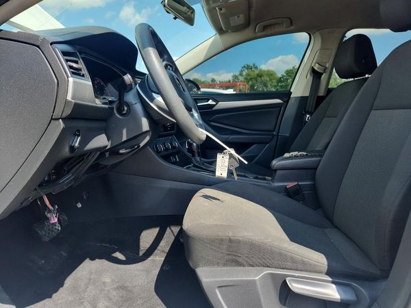 2019 VOLKSWAGEN JETTA S, SE, R-Line