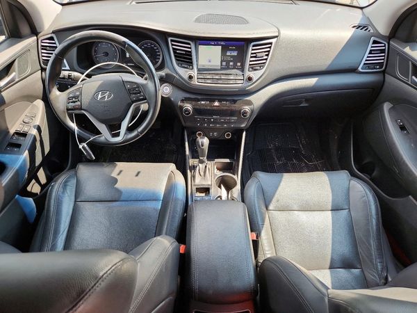 2017 HYUNDAI TUCSON