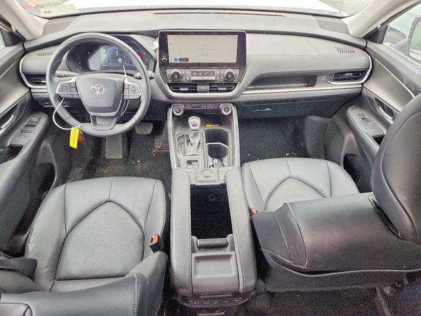 2025 TOYOTA GRAND HIGHLANDER