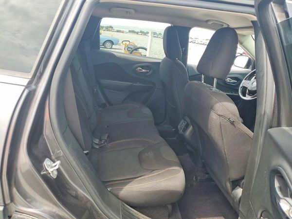 2016 JEEP CHEROKEE LATITUDE FWD