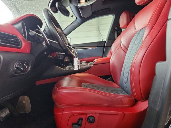 2017 MASERATI LEVANTE