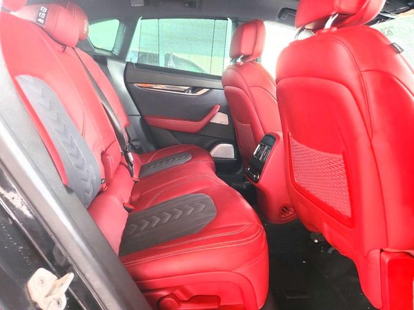 2017 MASERATI LEVANTE