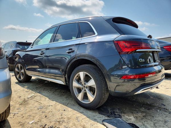 2023 AUDI Q5 quattro Premium Plus