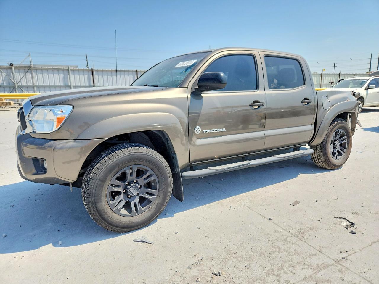 2015 TOYOTA TACOMA Delux Grade