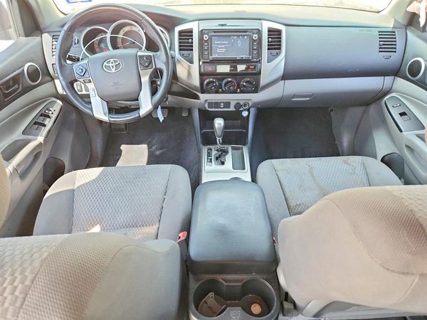 2015 TOYOTA TACOMA Delux Grade