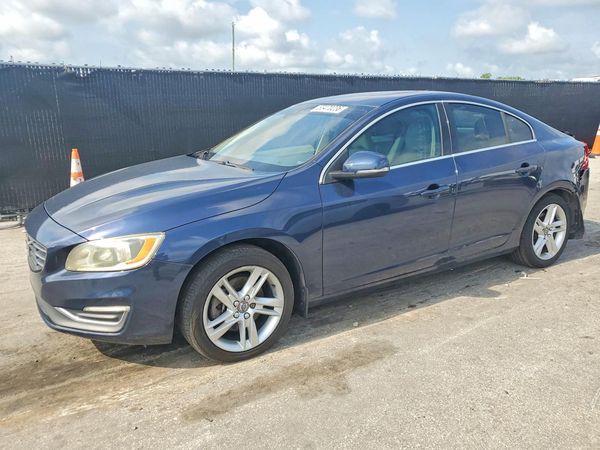 2015 VOLVO S60 Premier (non R design)