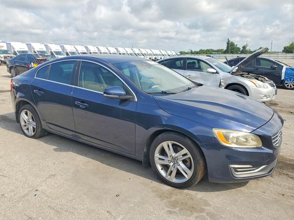 2015 VOLVO S60 Premier (non R design)