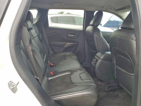 2019 JEEP CHEROKEE LATITUDE PLUS FWD