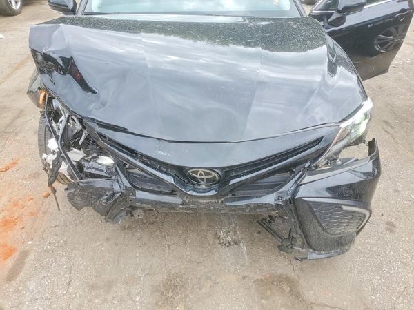 2024 TOYOTA CAMRY
