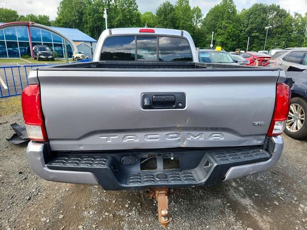 2016 TOYOTA TACOMA