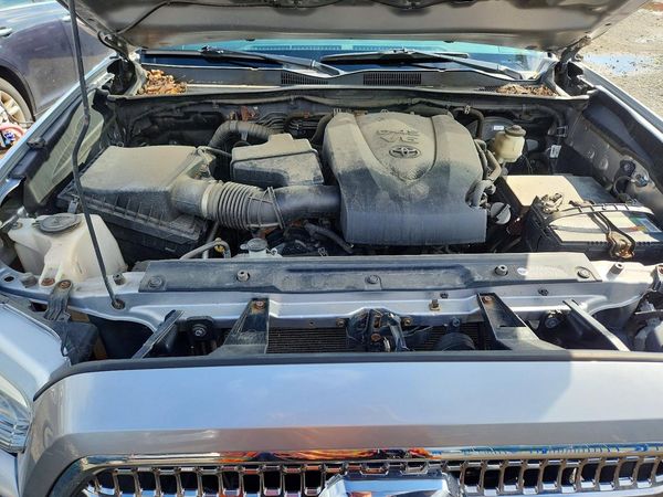 2016 TOYOTA TACOMA