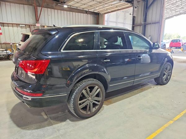 2012 AUDI Q7