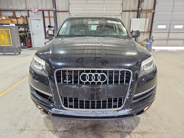 2012 AUDI Q7
