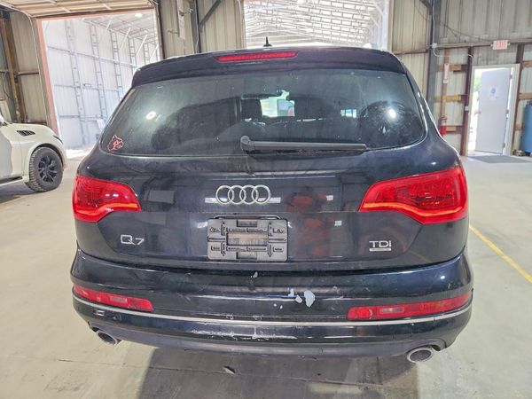 2012 AUDI Q7