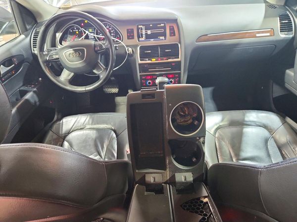 2012 AUDI Q7
