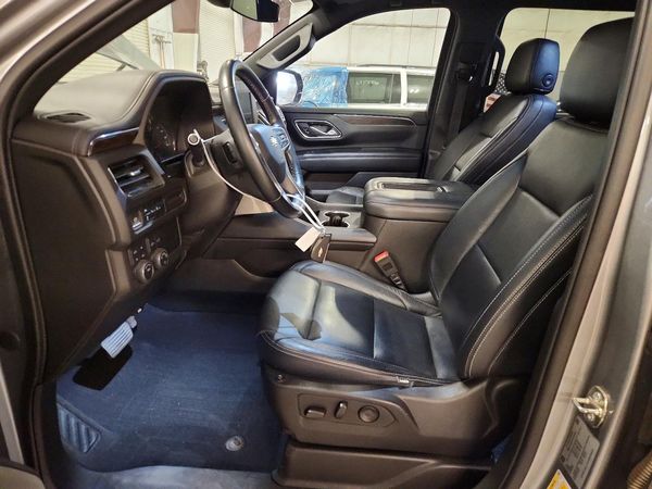 2023 CHEVROLET SUBURBAN LS
